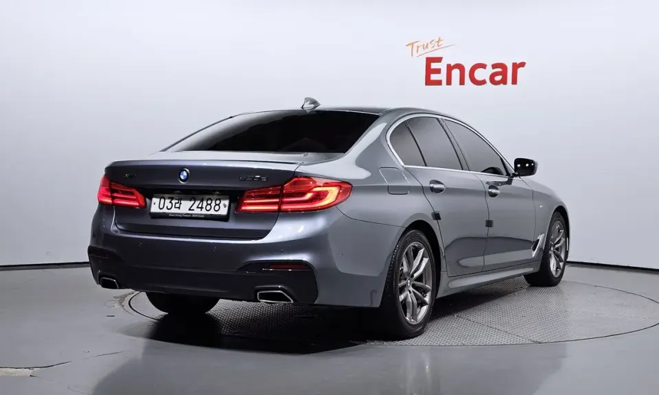 BMW 5-Series