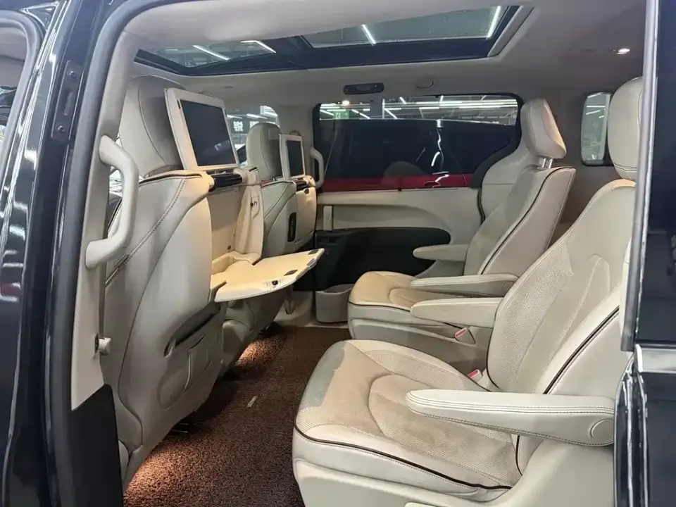 Chrysler Grand Voyager (Import)