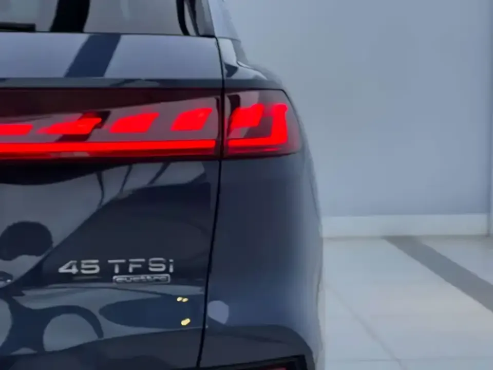 Audi Q6