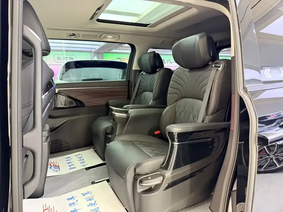 GAC Trumpchi M8