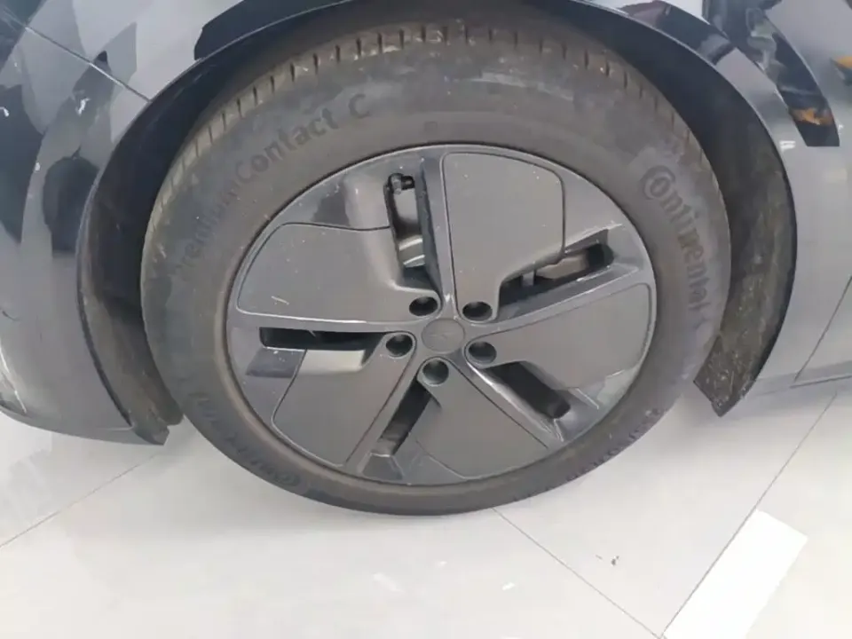 Li Li i8