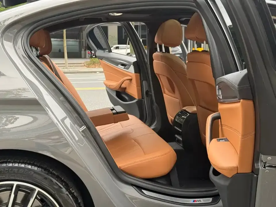 BMW 5 Series (Import)
