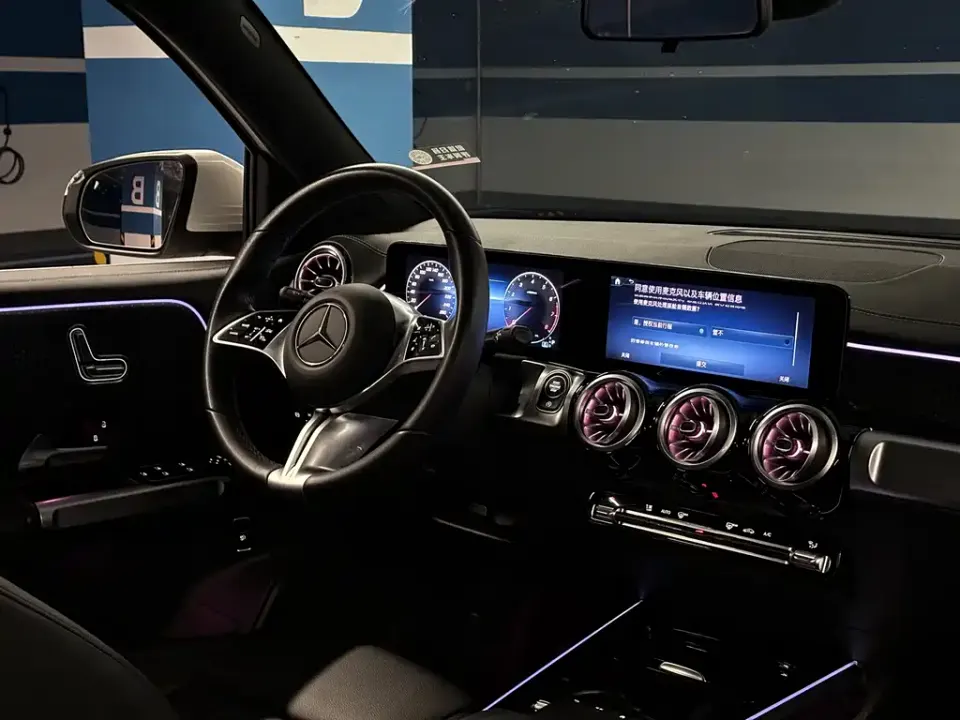 Mercedes-Benz GLB