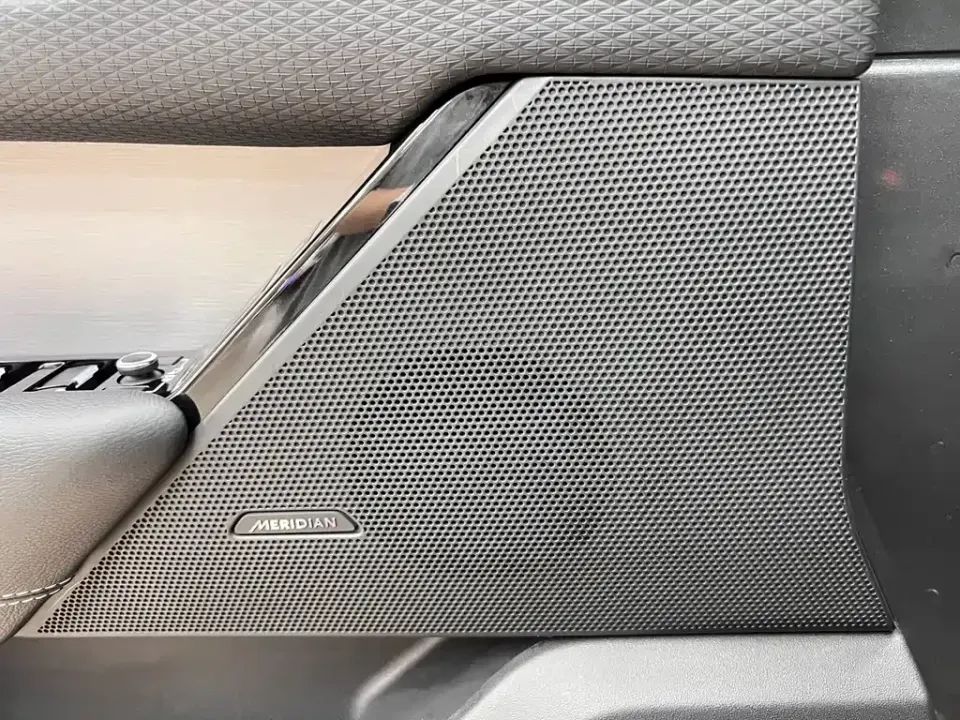 Land Rover Velar