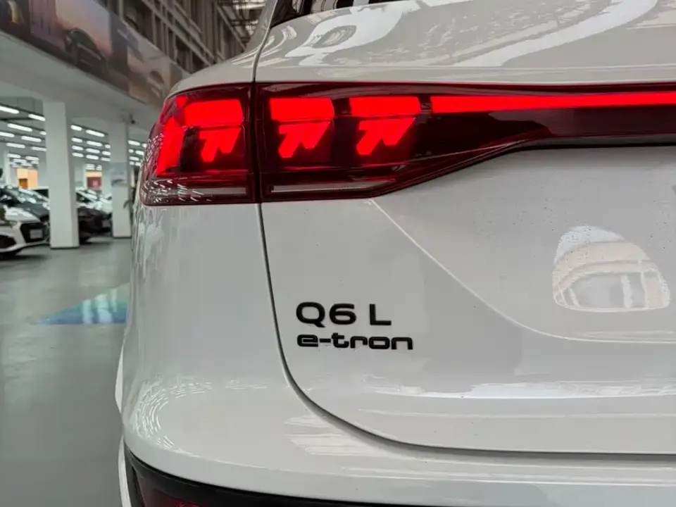 Audi Q6L e-tron