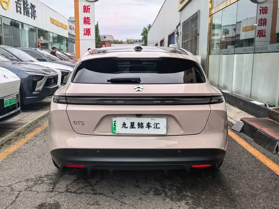 Nio ET5T