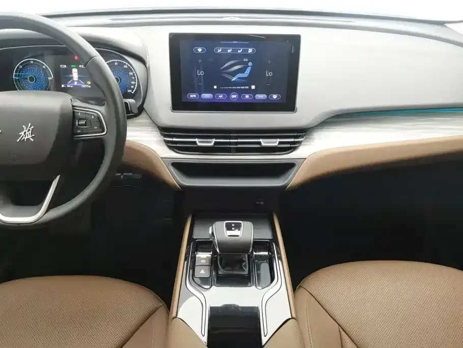 Hongqi Hongqi E-QM5