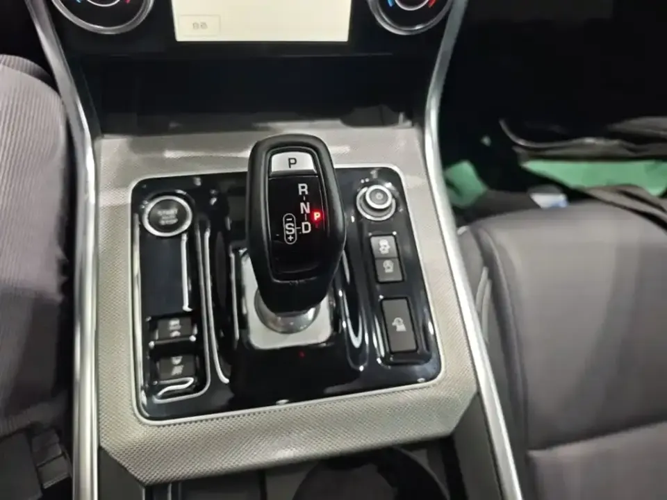 Jaguar XEL
