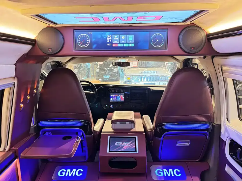 GMC Savana