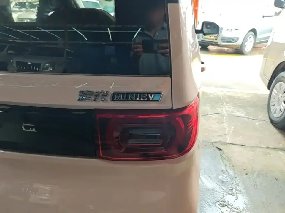 Wuling MINIEV