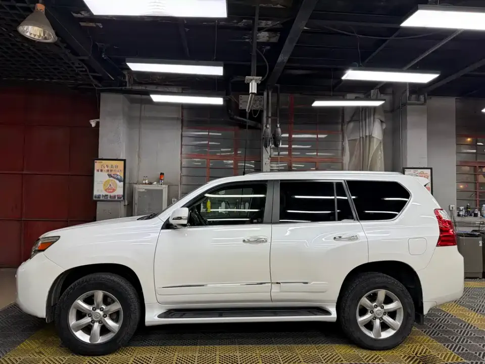 Lexus GX