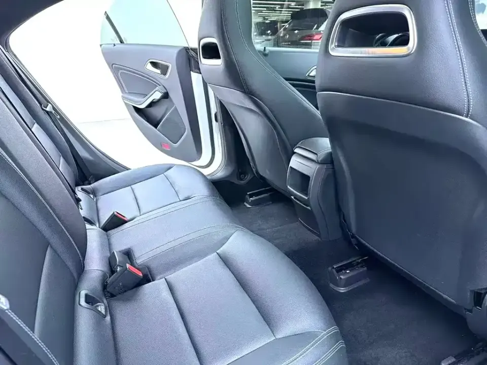Mercedes-Benz CLA (Import)