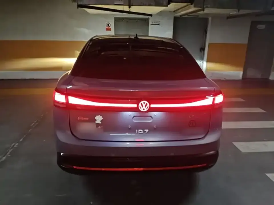Volkswagen ID.7 VIZZION