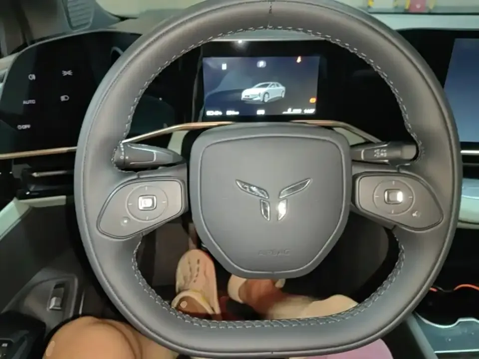 Hongqi Hongqi EH7