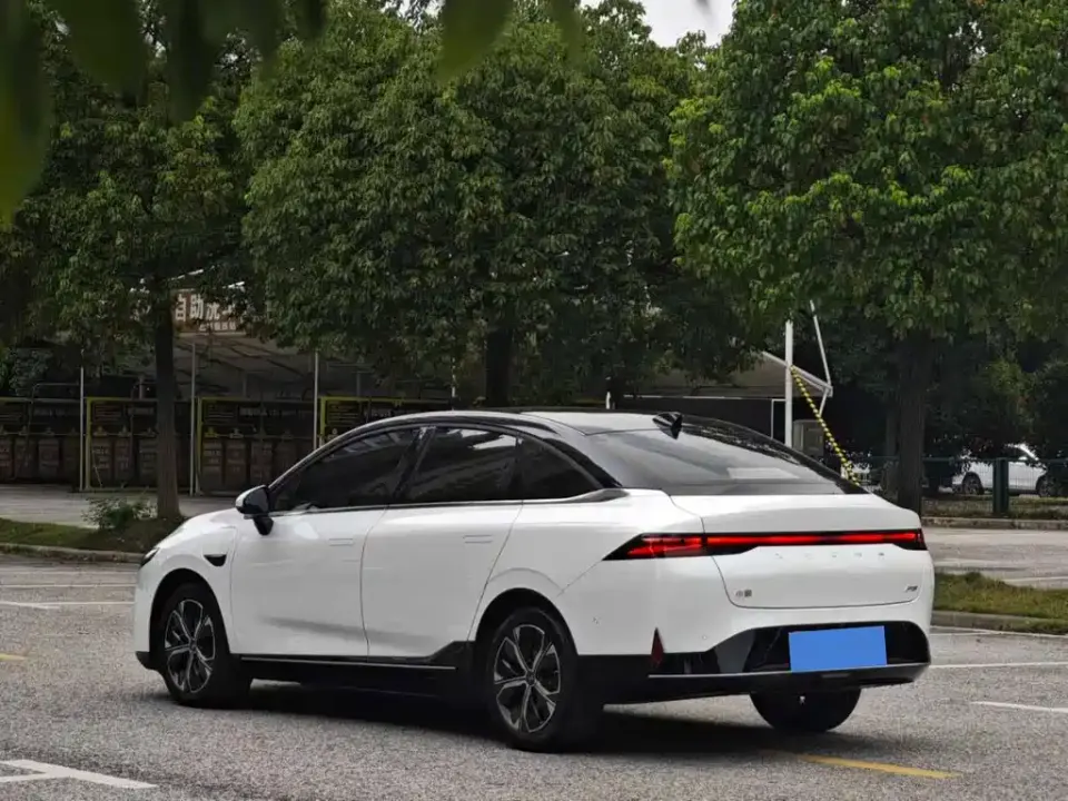 Xpeng P5