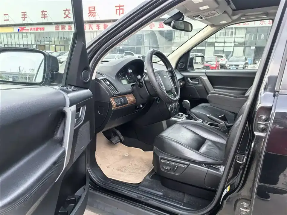 Land Rover Freelander 2