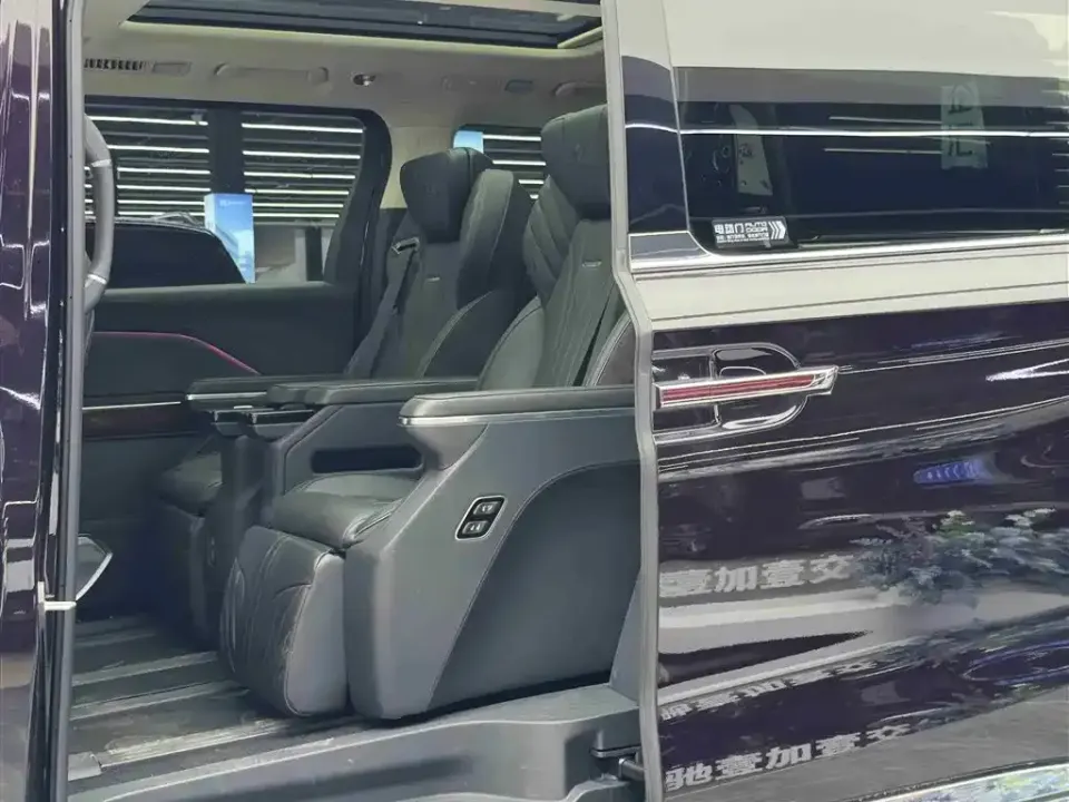 Hongqi Hongqi HQ9 PHEV