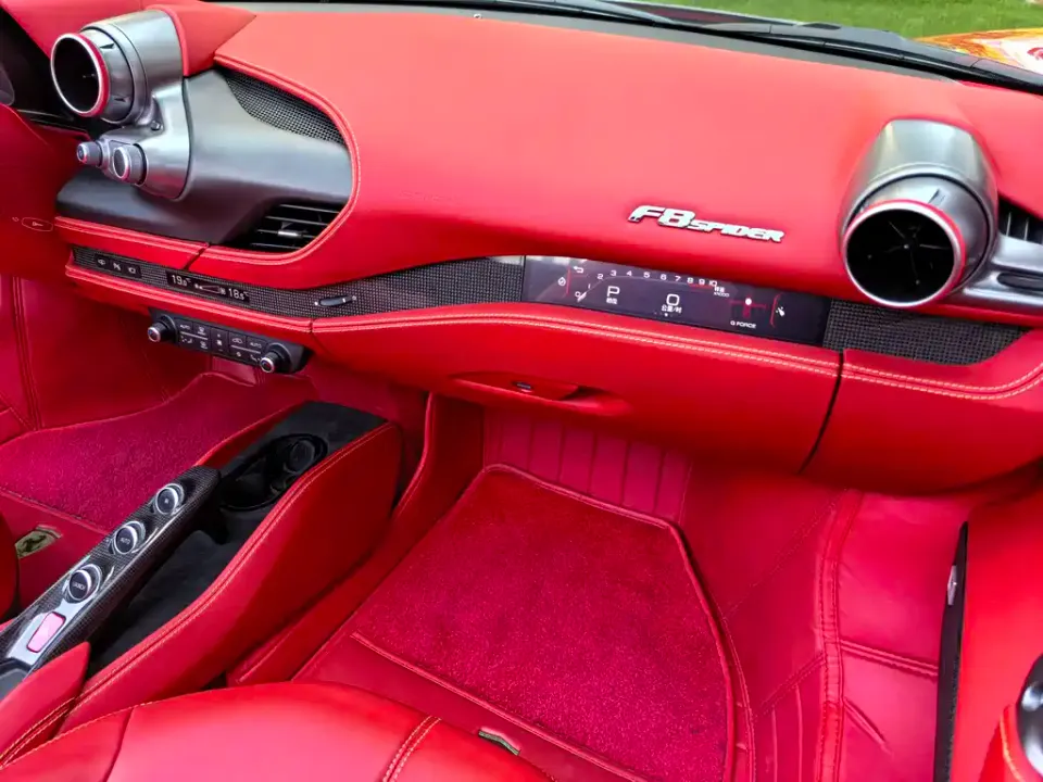 Ferrari F8
