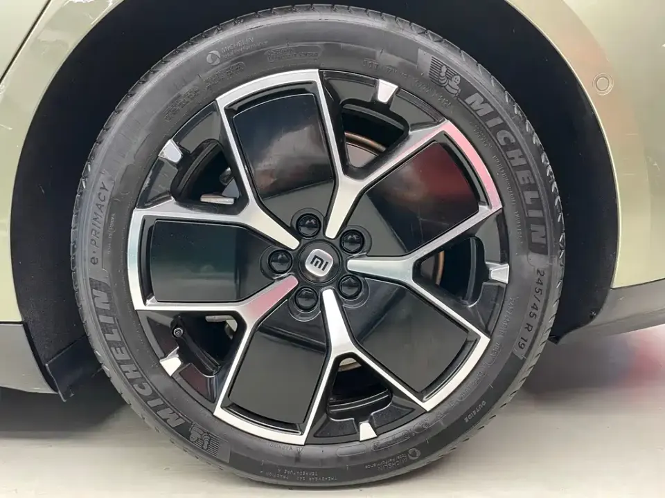 Xiaomi SU7