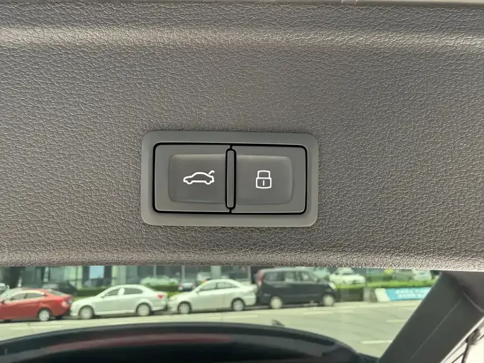 Audi A4 (Import)