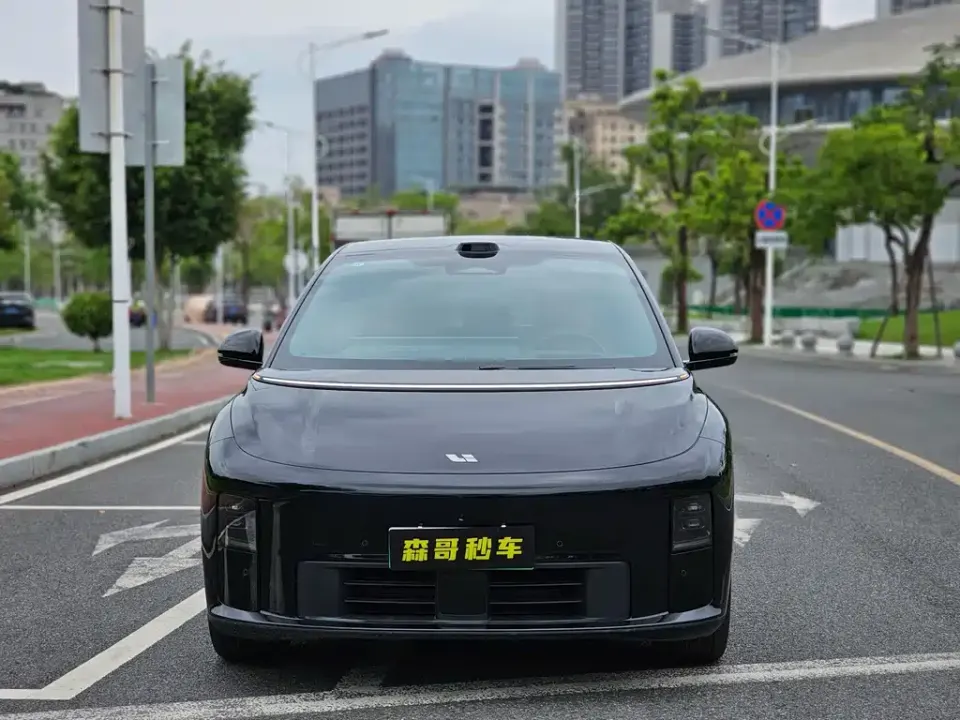 Li Li i6