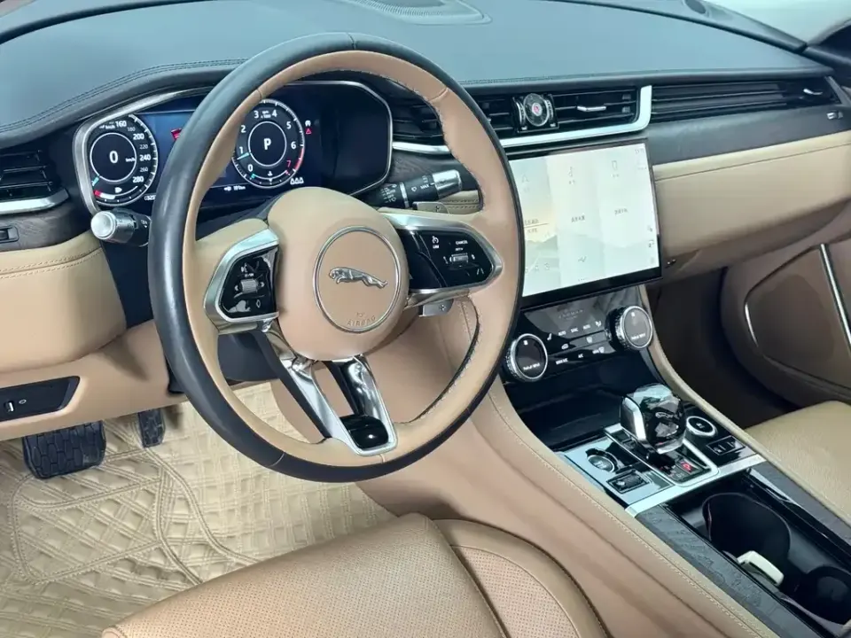 Jaguar XFL
