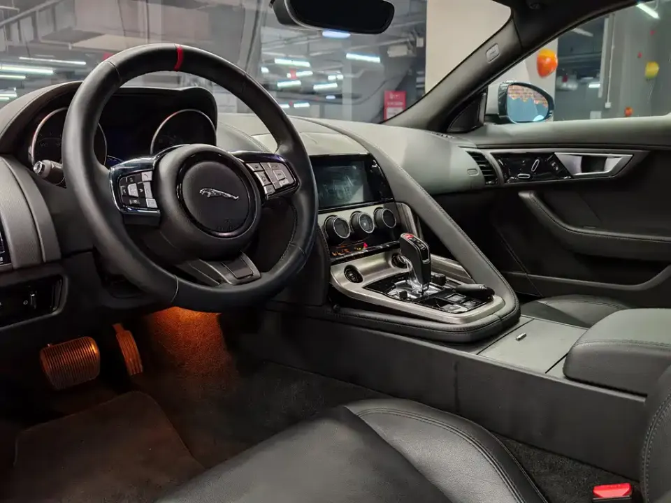 Jaguar F-Type