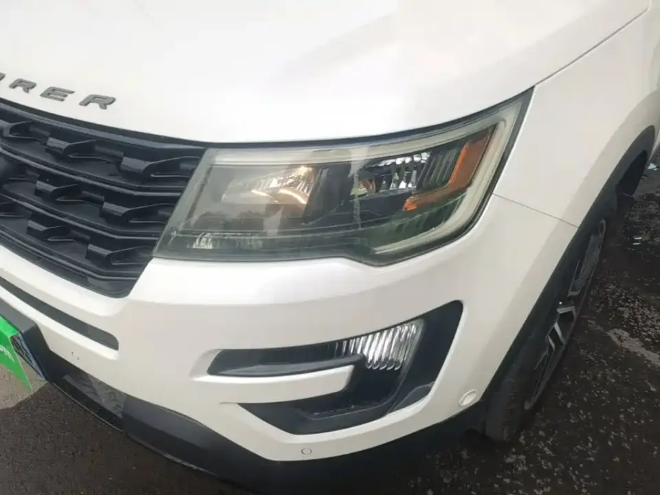 Ford Explorer (Import)