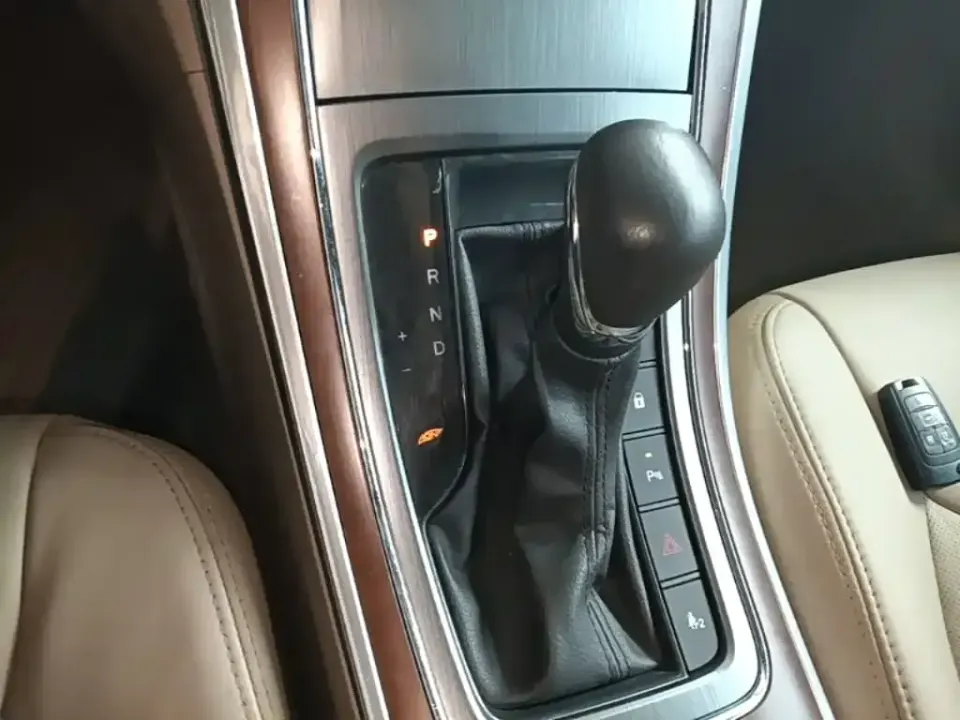 Roewe 950