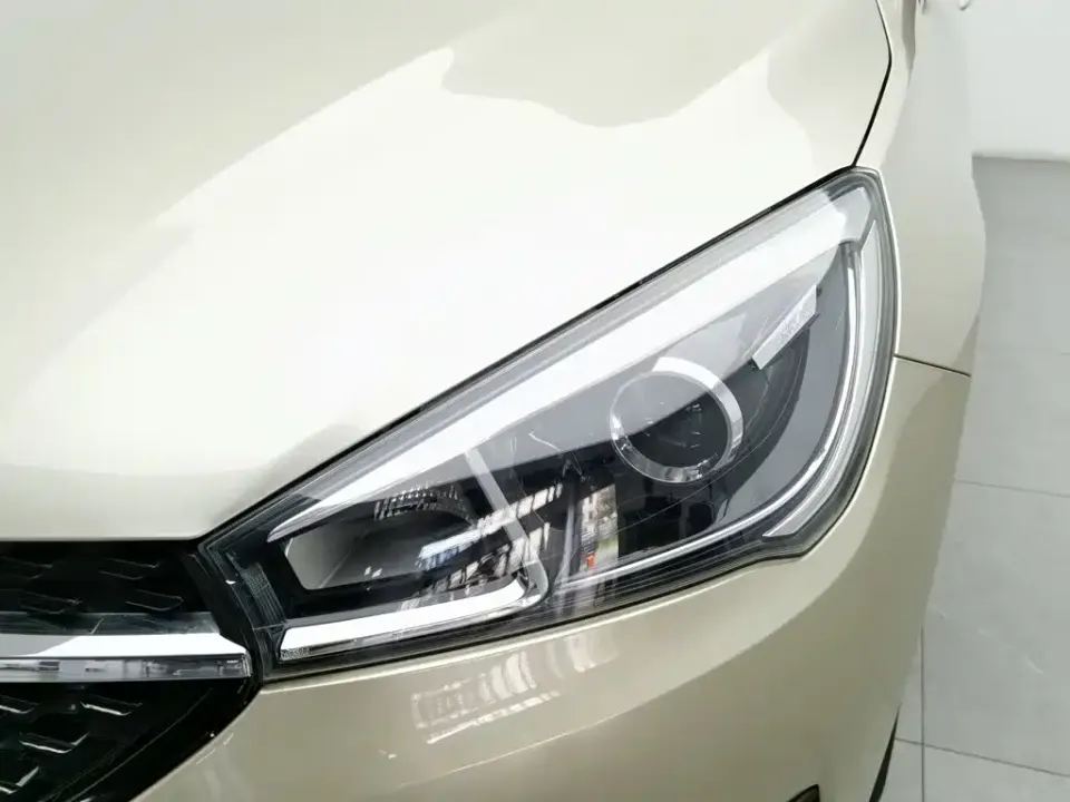 Chery Arrizo 5