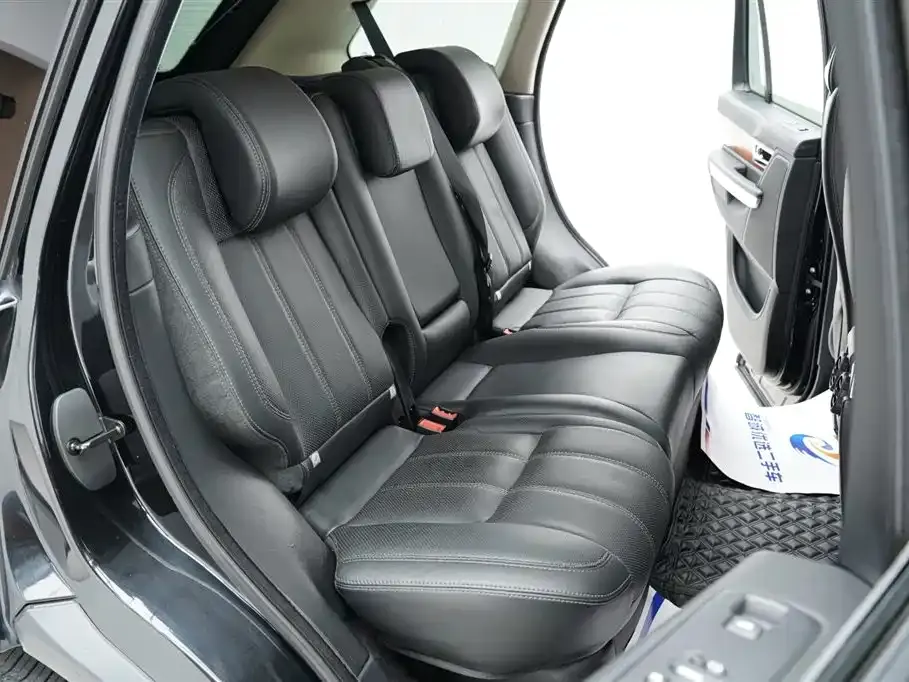 Land Rover Sport