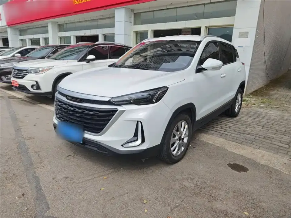BAIC X3