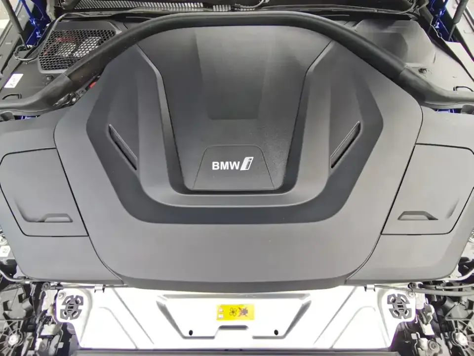 BMW i4 M