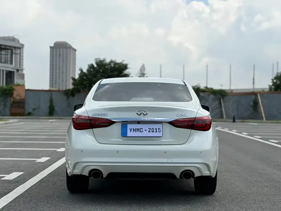 Infiniti Q50L