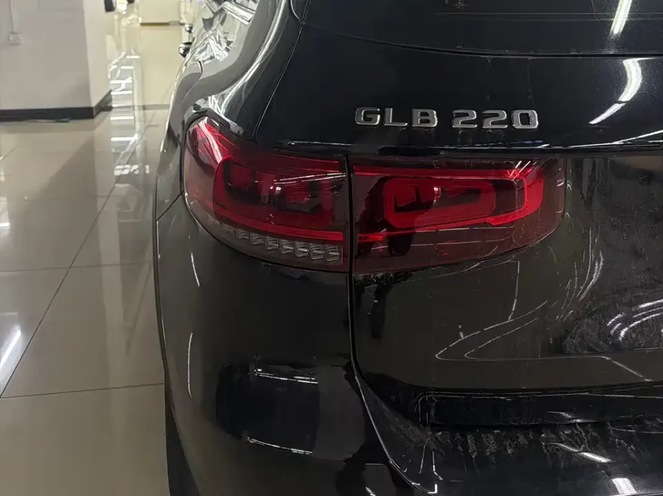 Mercedes-Benz GLB