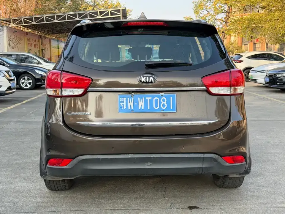 Kia Carens