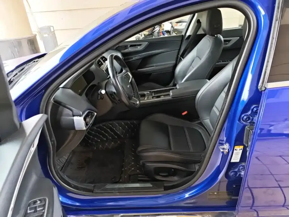 Jaguar XEL