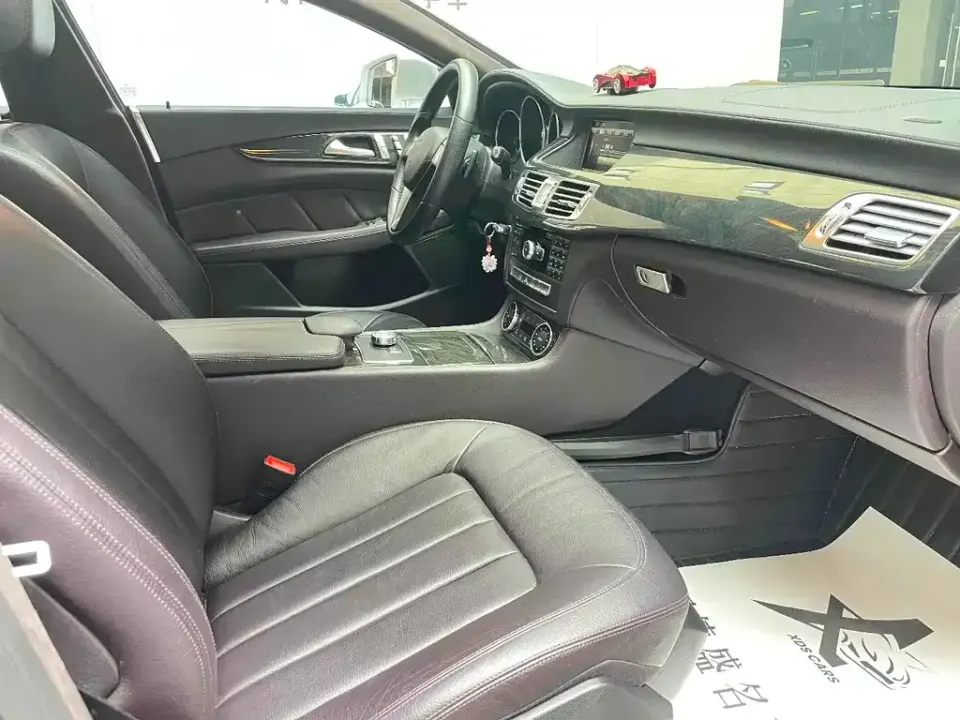 Mercedes-Benz CLS