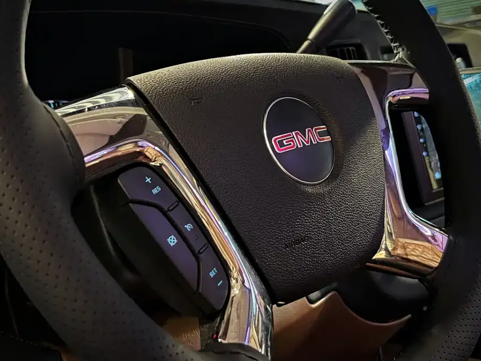 GMC Savana