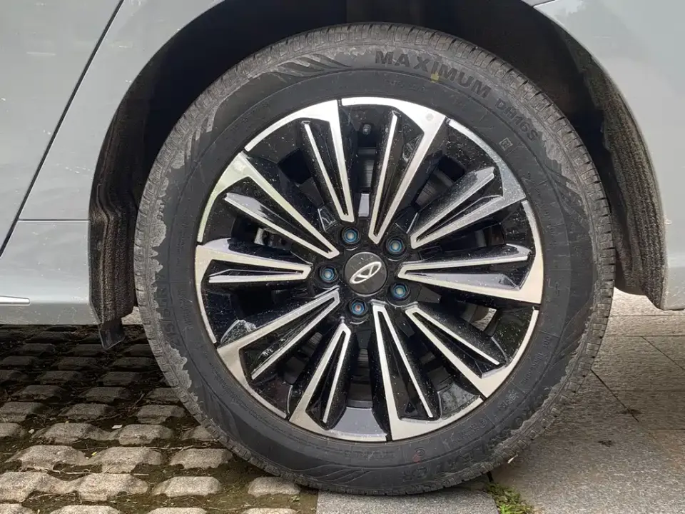 Fulwin Fengyun A8L
