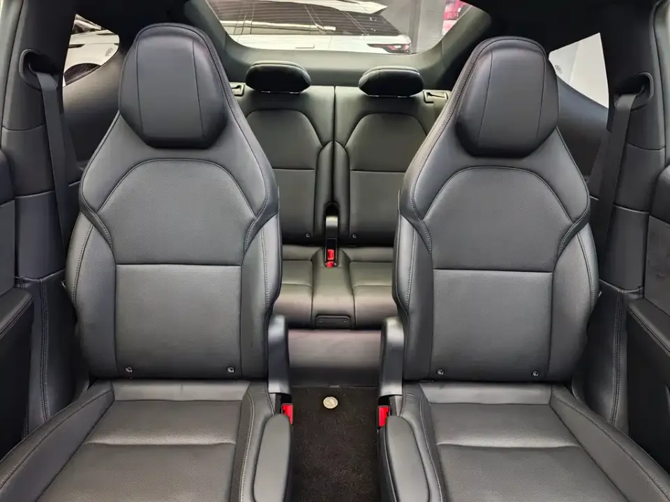 Tesla Model Y L