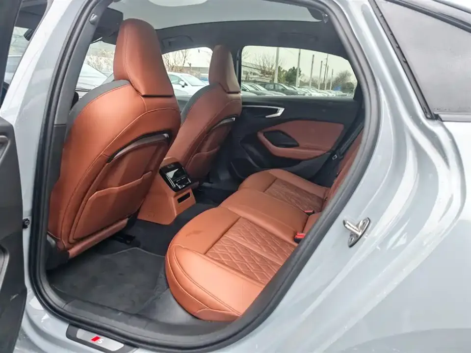 Audi A5L