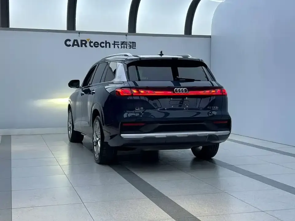 Audi Q6