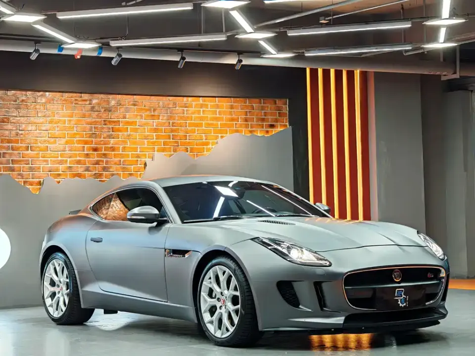 Jaguar F-Type