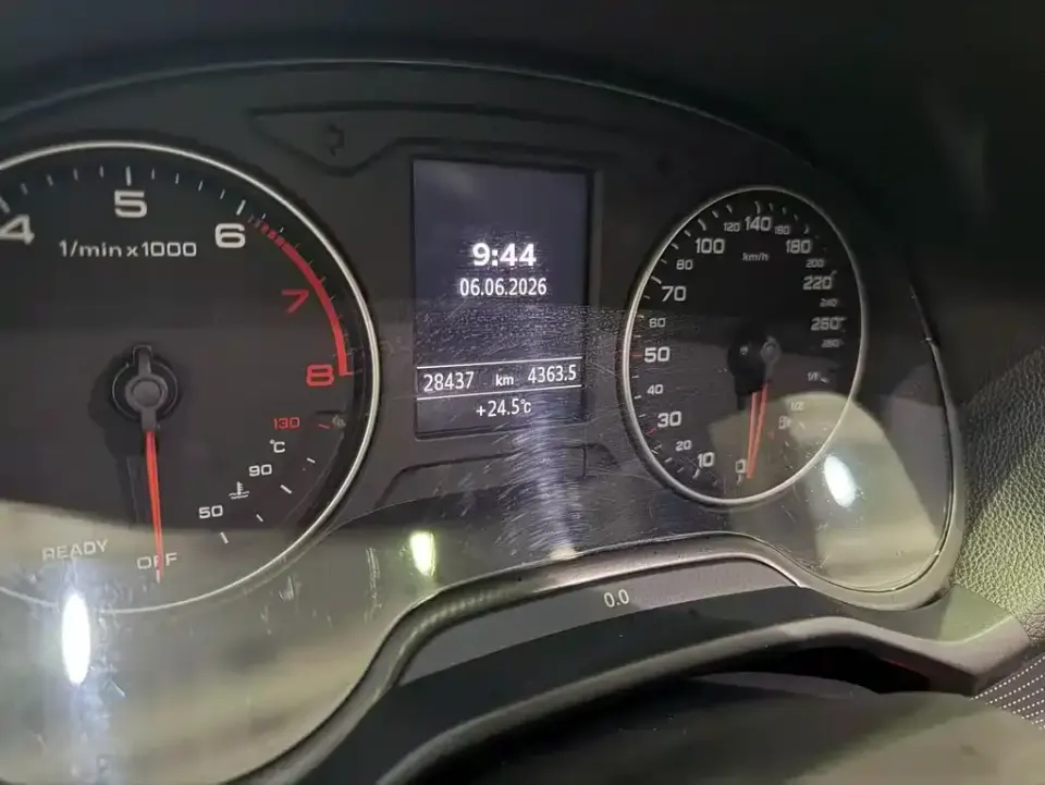 Audi Q2L