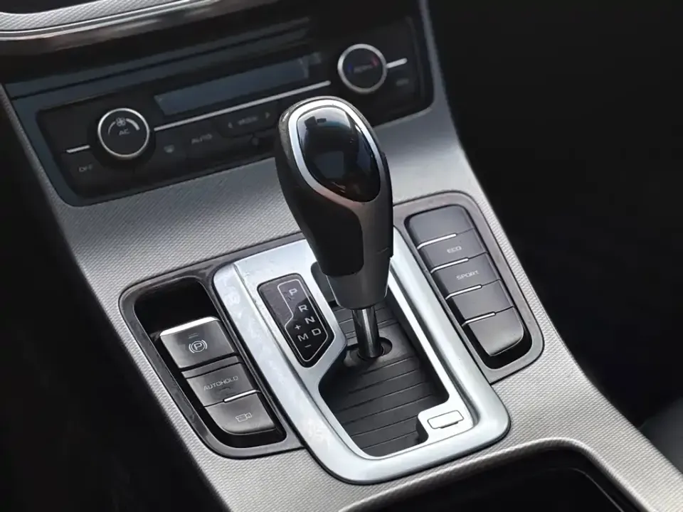 Geely Emgrand GS