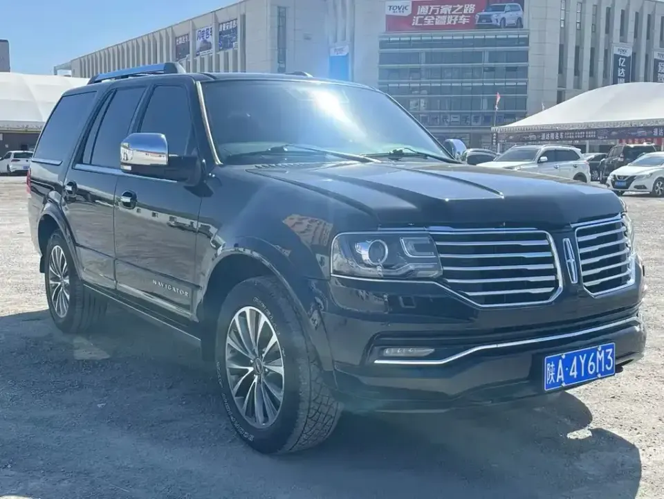Lincoln Navigator