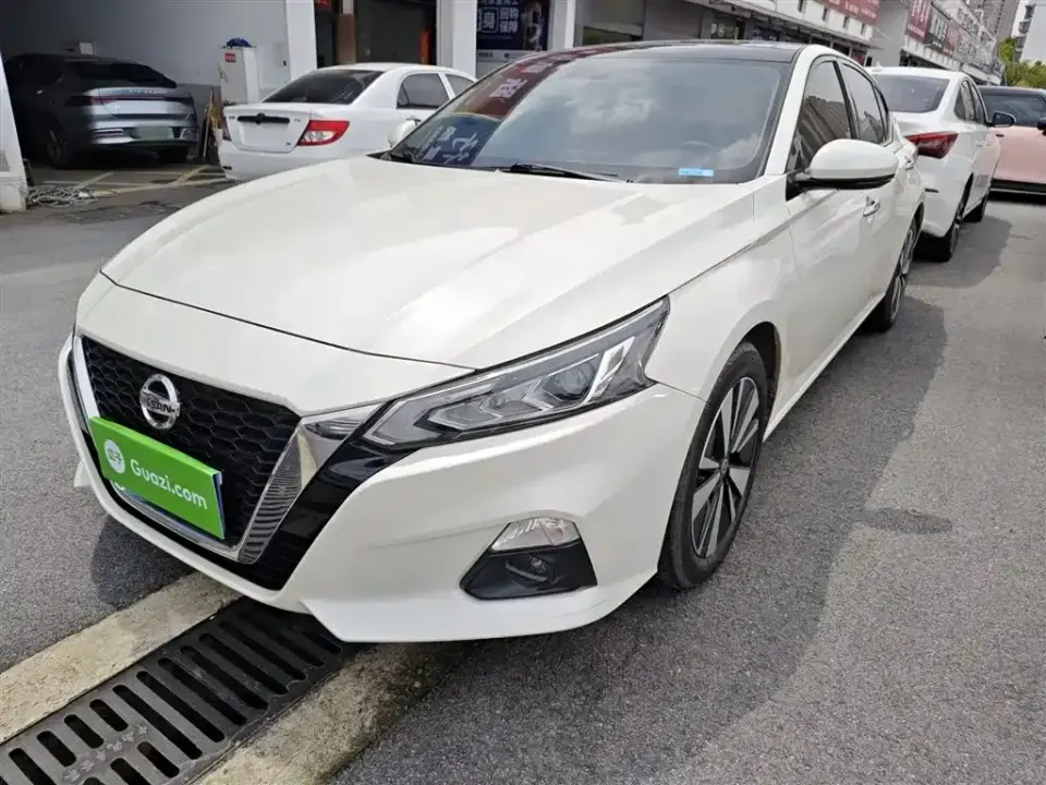 Nissan Teana