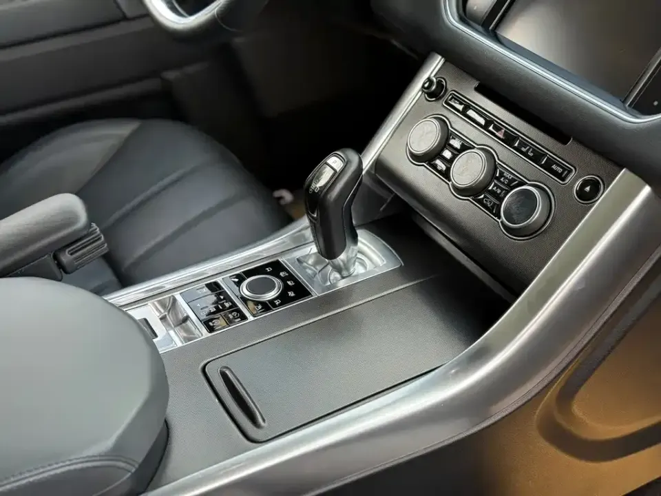 Land Rover Sport