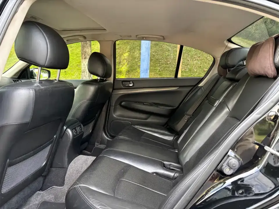 Infiniti G